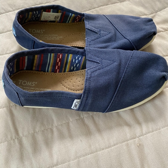 Toms classic navy blue women's 6.5W slip on canvas - Picture 4 of 5